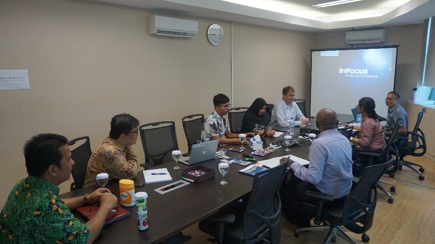 Meeting with Mr. John Parks, Chief of Party from the USAID Oceans